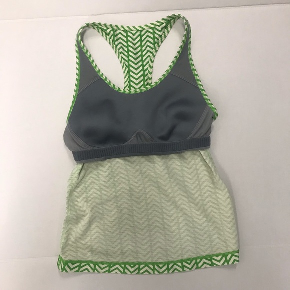 Nike Dry Fit Racerback Green Athletic Top - Picture 5 of 6